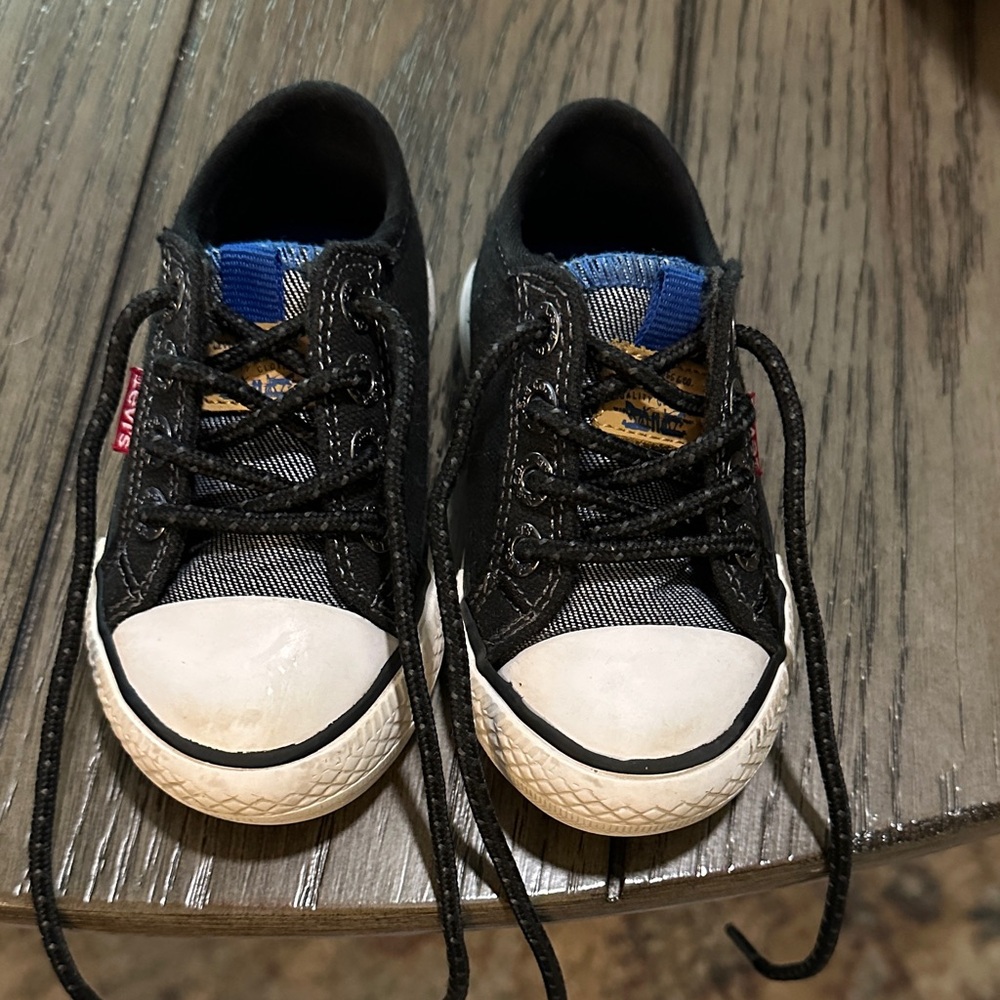 Levi's Kids Sneakers in Black, White, and Blue